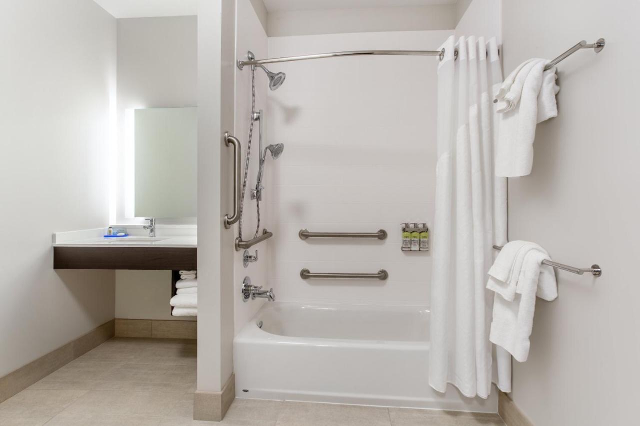 Holiday Inn Express & Suites - Ottawa By Ihg Dış mekan fotoğraf