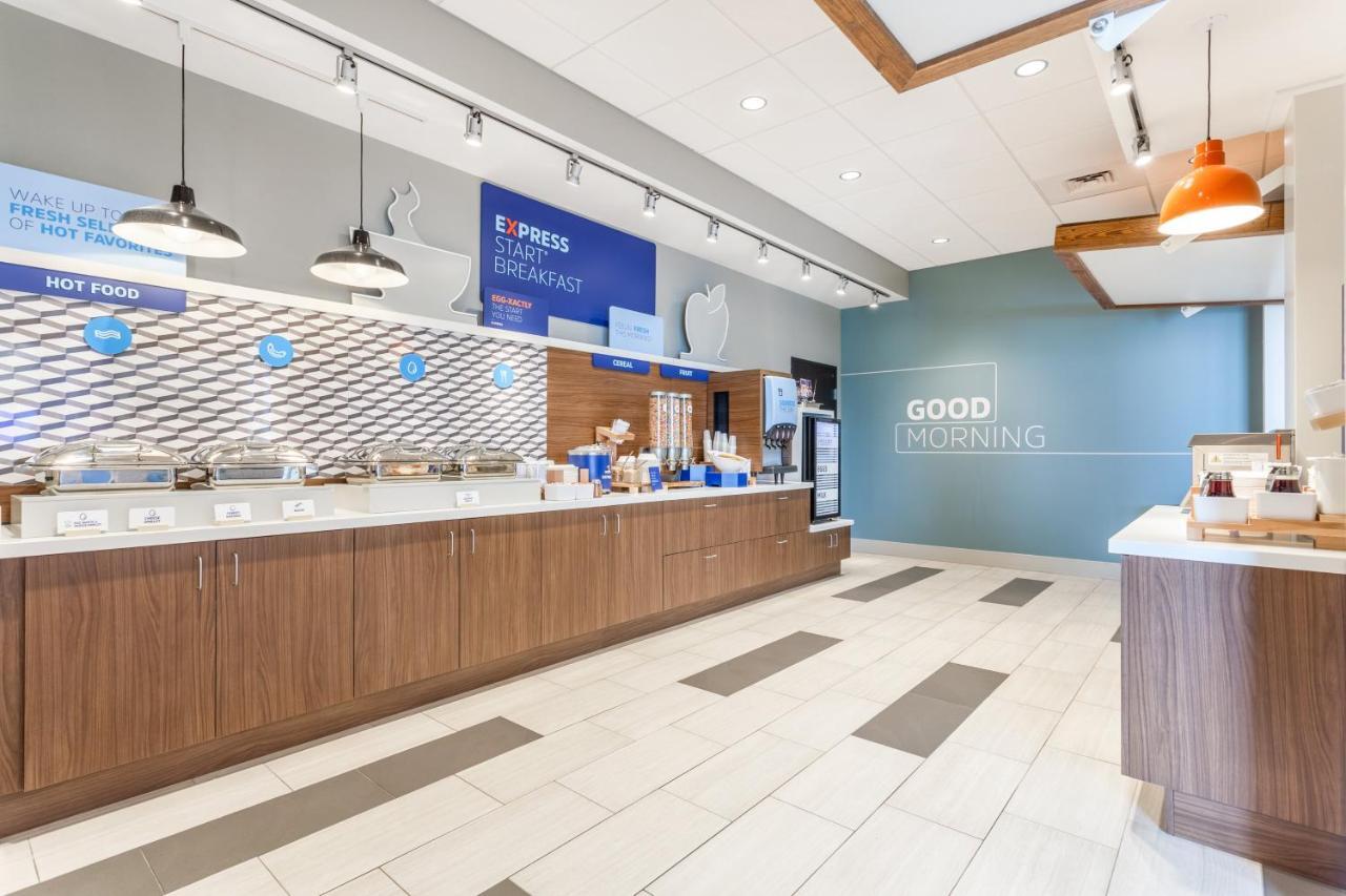 Holiday Inn Express & Suites - Ottawa By Ihg Dış mekan fotoğraf